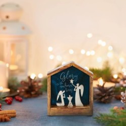 Angels in Stable Nativity