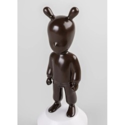 The chocolate Guest Sculpture Small model